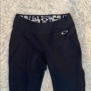 Oakley workout capris